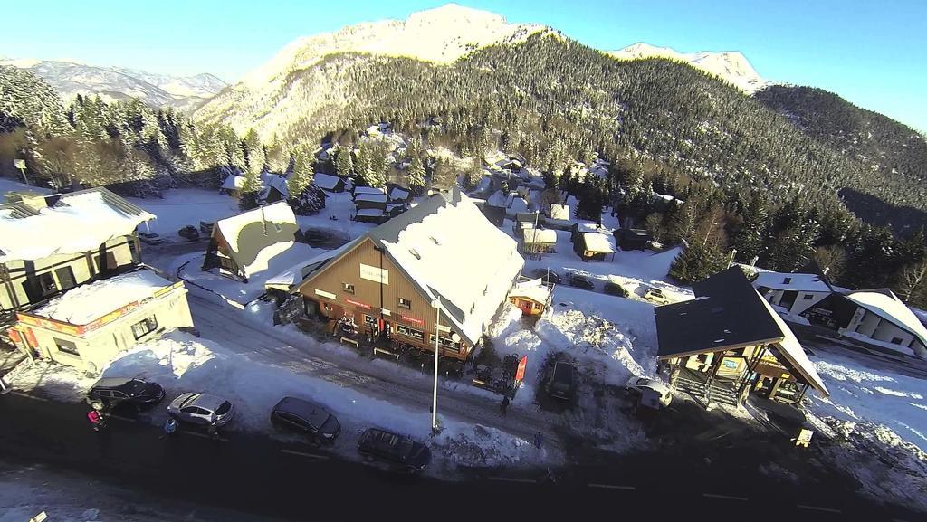 Hotel Le Tuc De L'Etang Boutx Esterno foto
